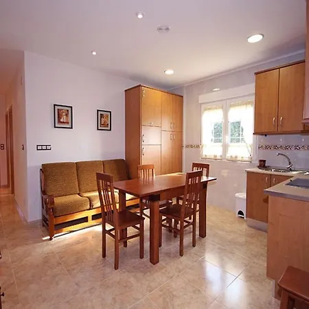 - 2 Bedrooms With Sea Views - 01885 * Carnota